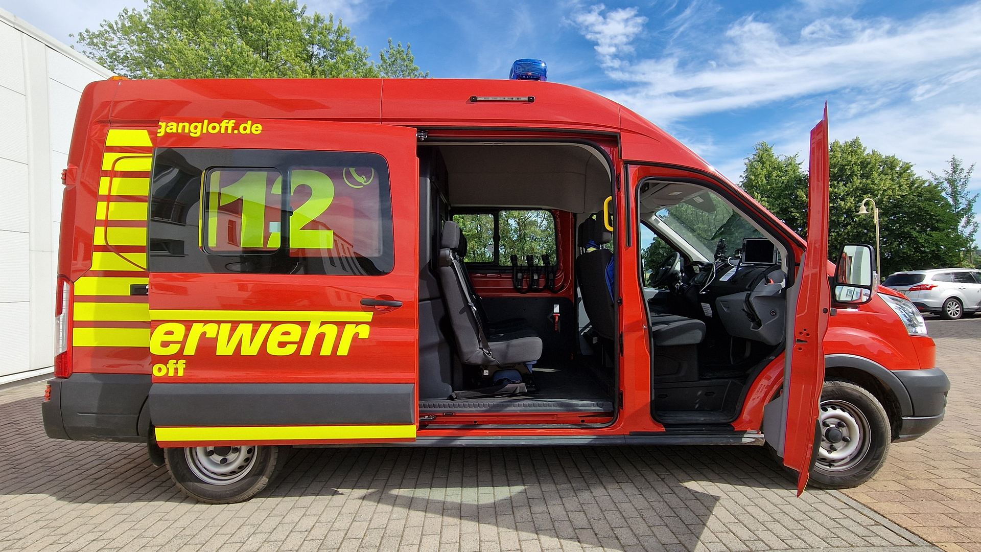 KLF Feuerwehr St. Gangloff, Schiebetür geöffnet